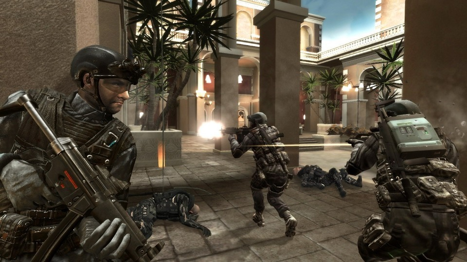 14_TomClancy_CGItems.ru.png
